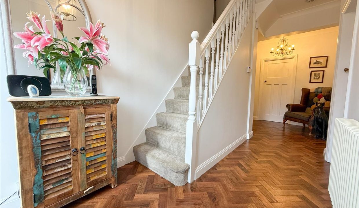 ENTRANCE HALLWAY