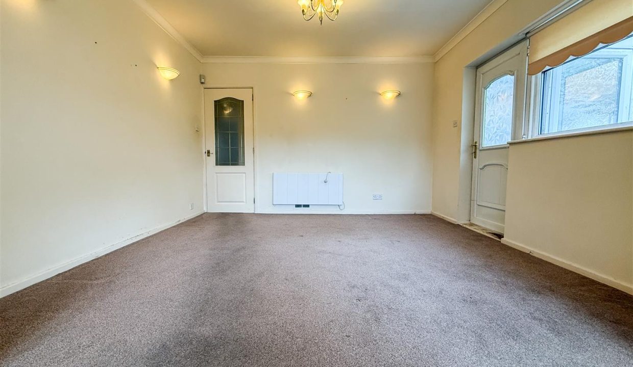 OPEN PLAN KITCHEN DINING ROOM