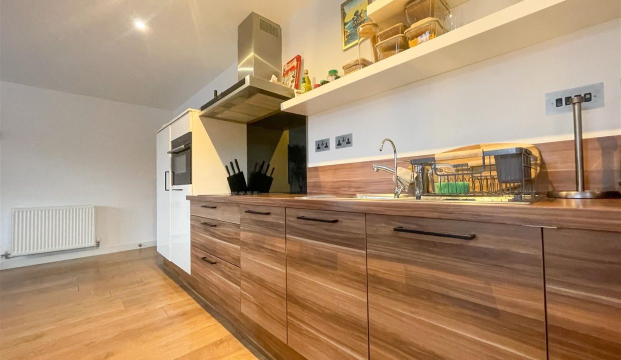 OPEN PLAN LOUNGE KITCHEN DINING ROOM