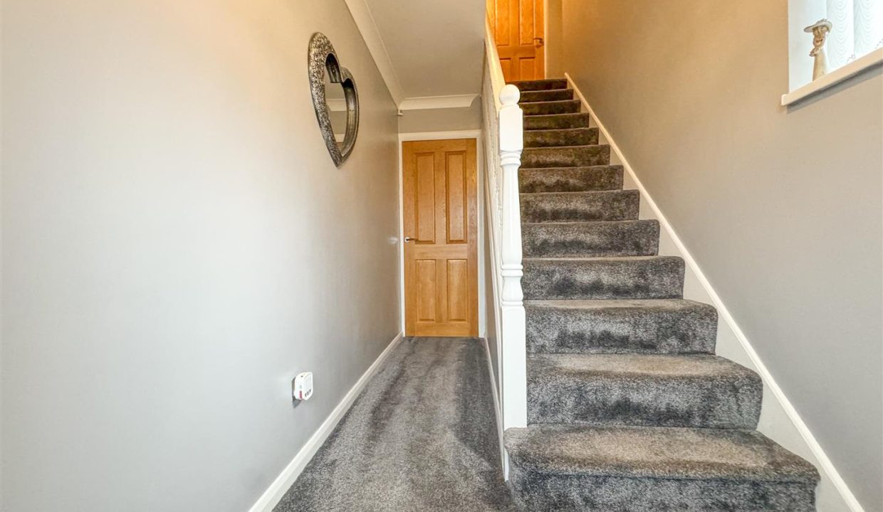 STAIRS TO THE FIRST FLOOR