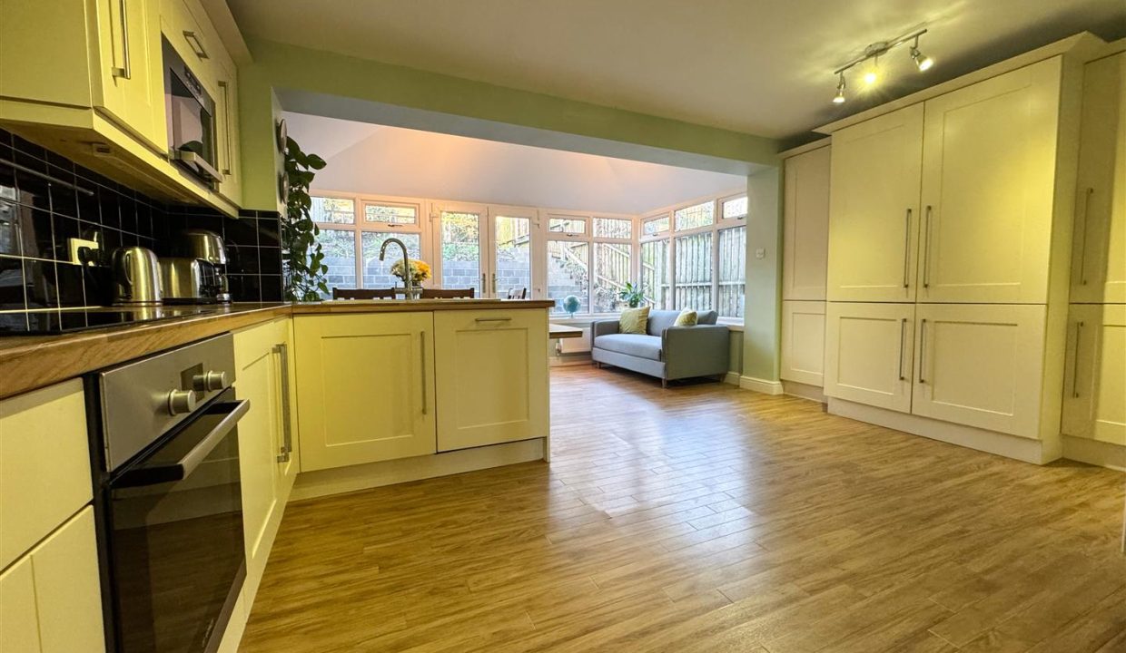 EXTENDED KITCHEN FAMILY ROOM