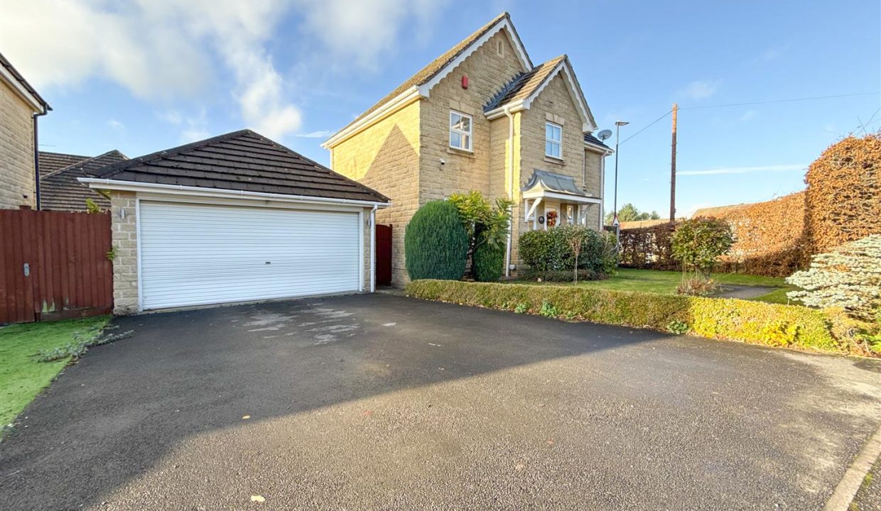 DOUBLE GARAGE AND DRIVEWAY