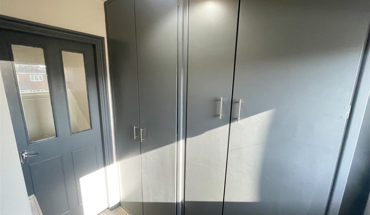 STAIRS RISING TO ATTIC BEDROOM