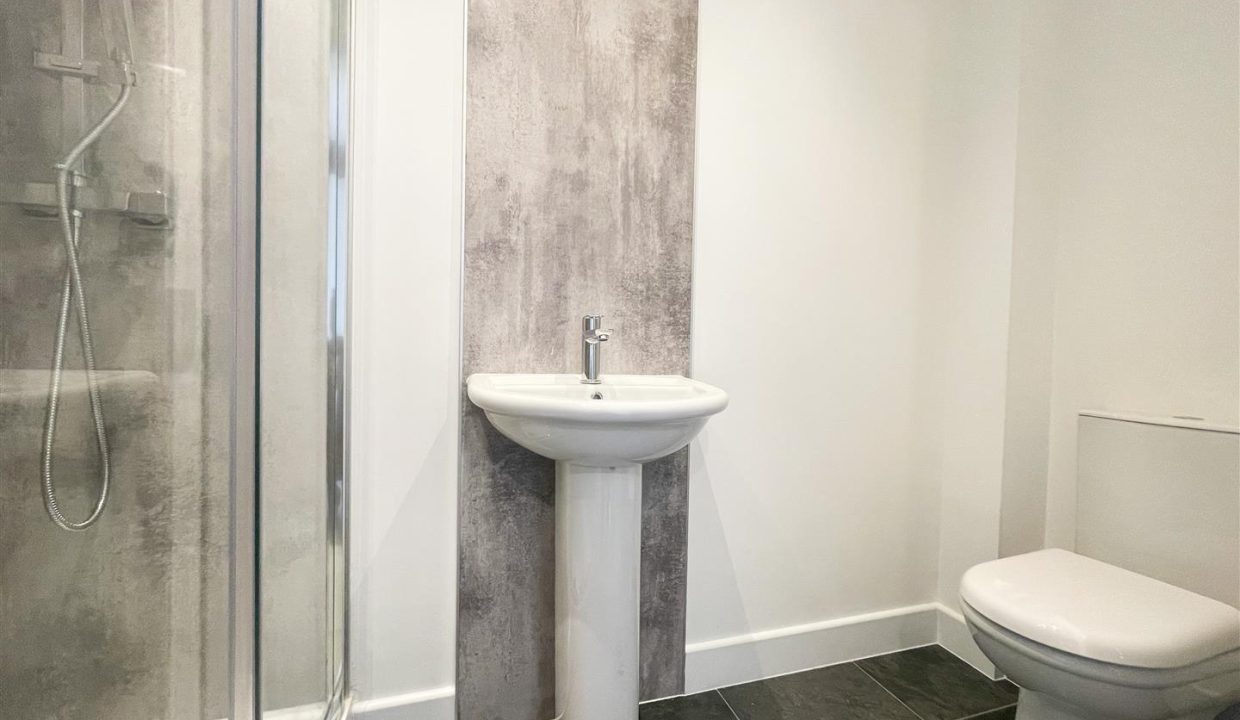 EN-SUITE ONE