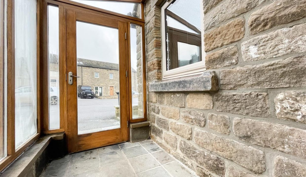 ENTRANCE PORCH