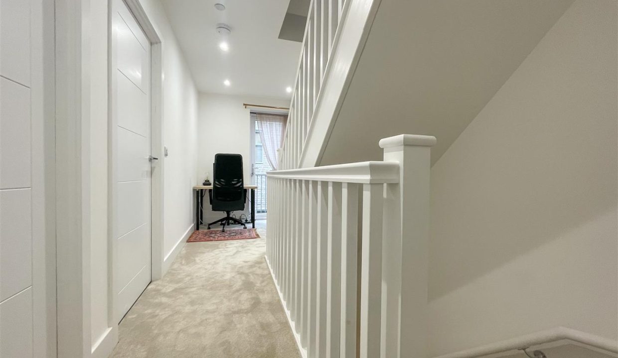 STAIRS RISING TO THIRD FLOOR LANDING