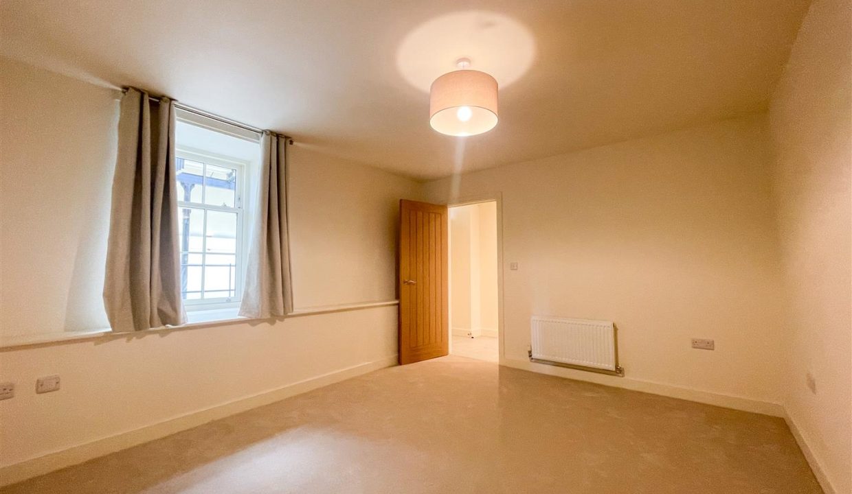 GROUND FLOOR DOUBLE BEDROOM ONE, TWO, THREE