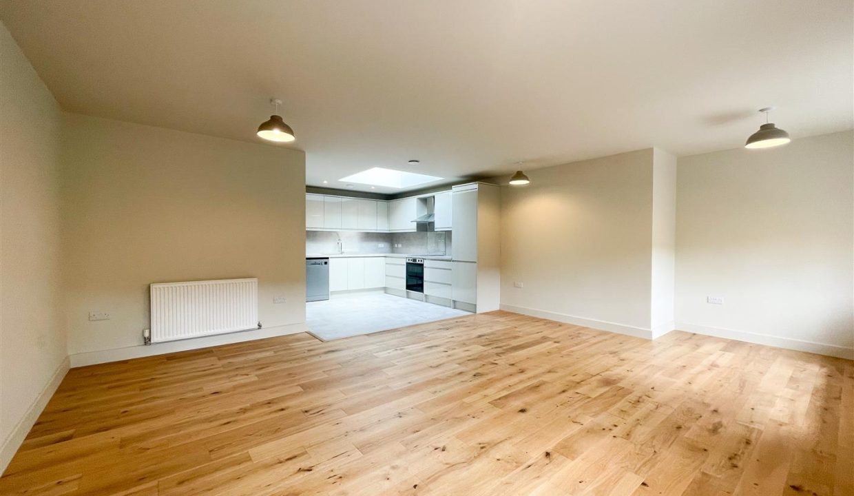 OPEN PLAN LIVING SPACES