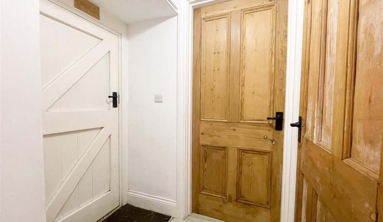 ENTRANCE HALLWAY