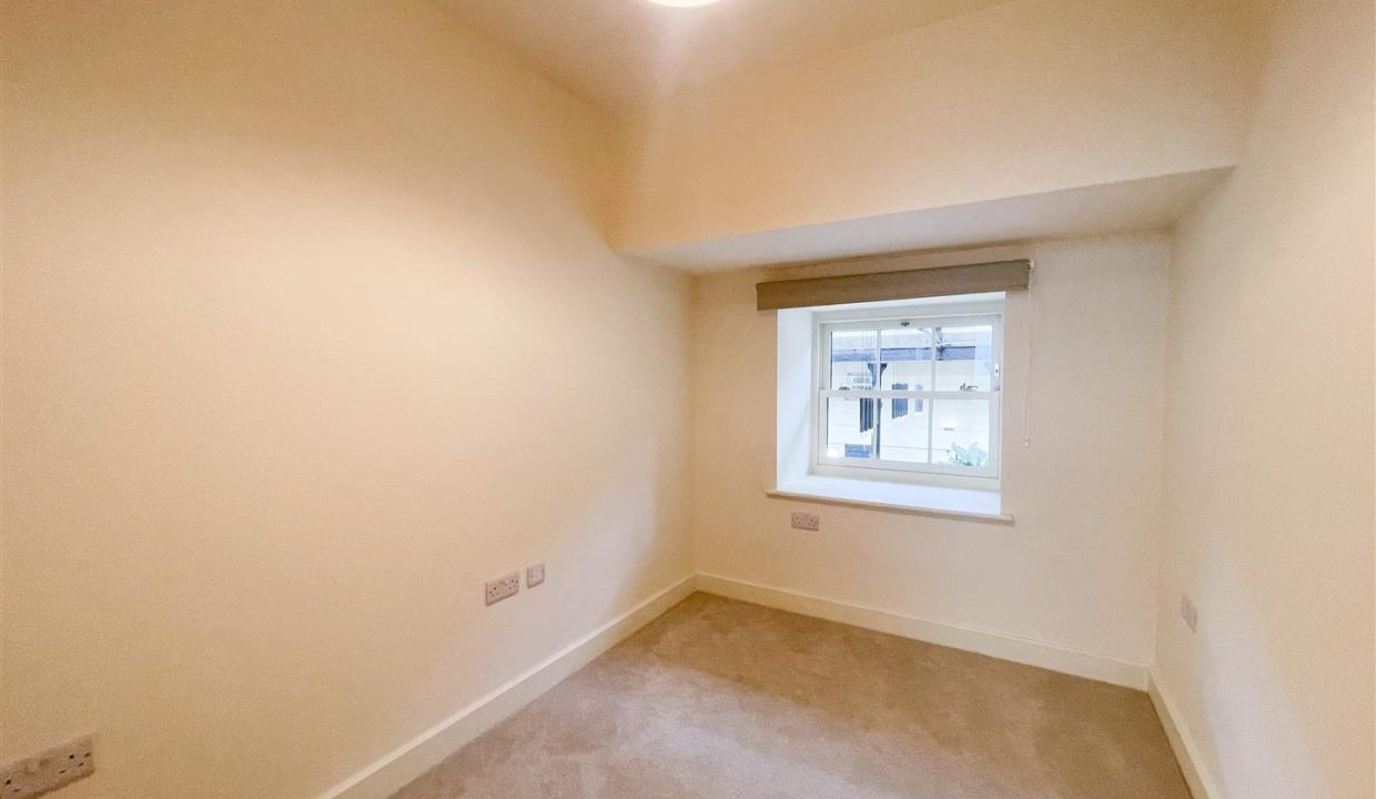 FIRST FLOOR SINGLE & DOUBLE BEDROOM FOUR & FIVE