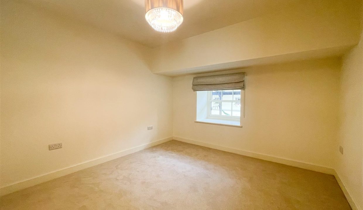 FIRST FLOOR SINGLE & DOUBLE BEDROOM FOUR & FIVE