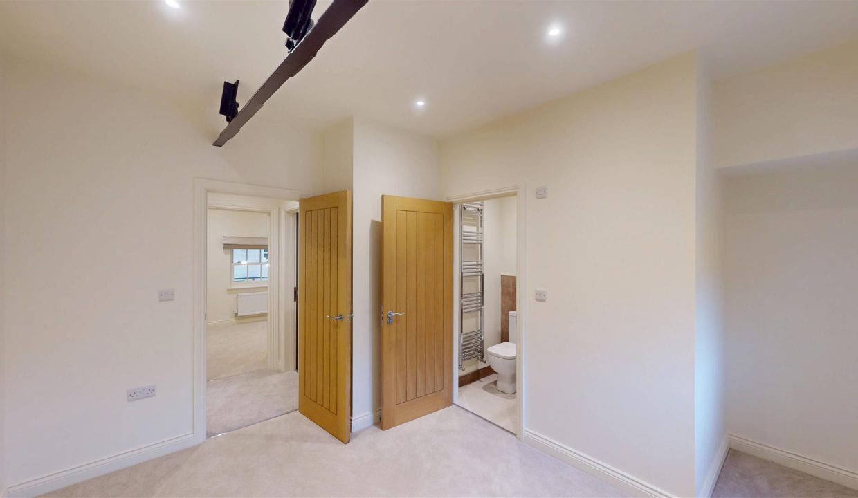 DOUBLE BEDROOM ONE