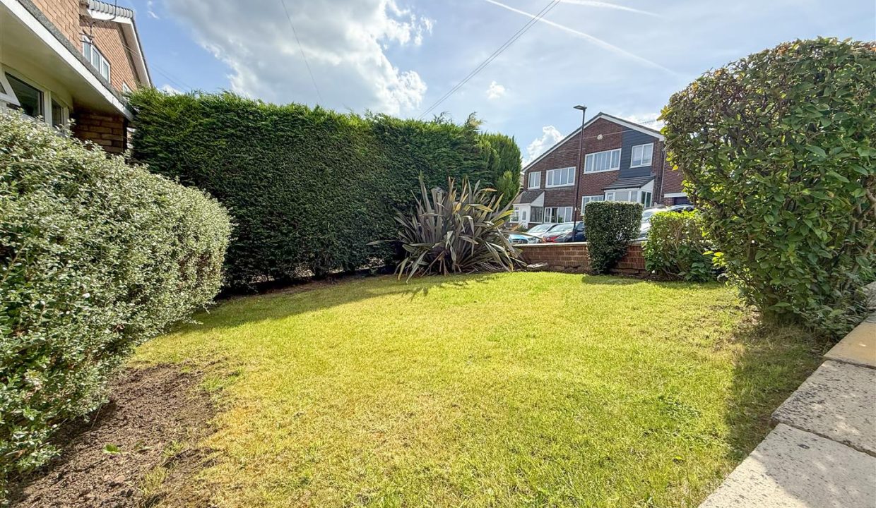 FRONT GARDEN