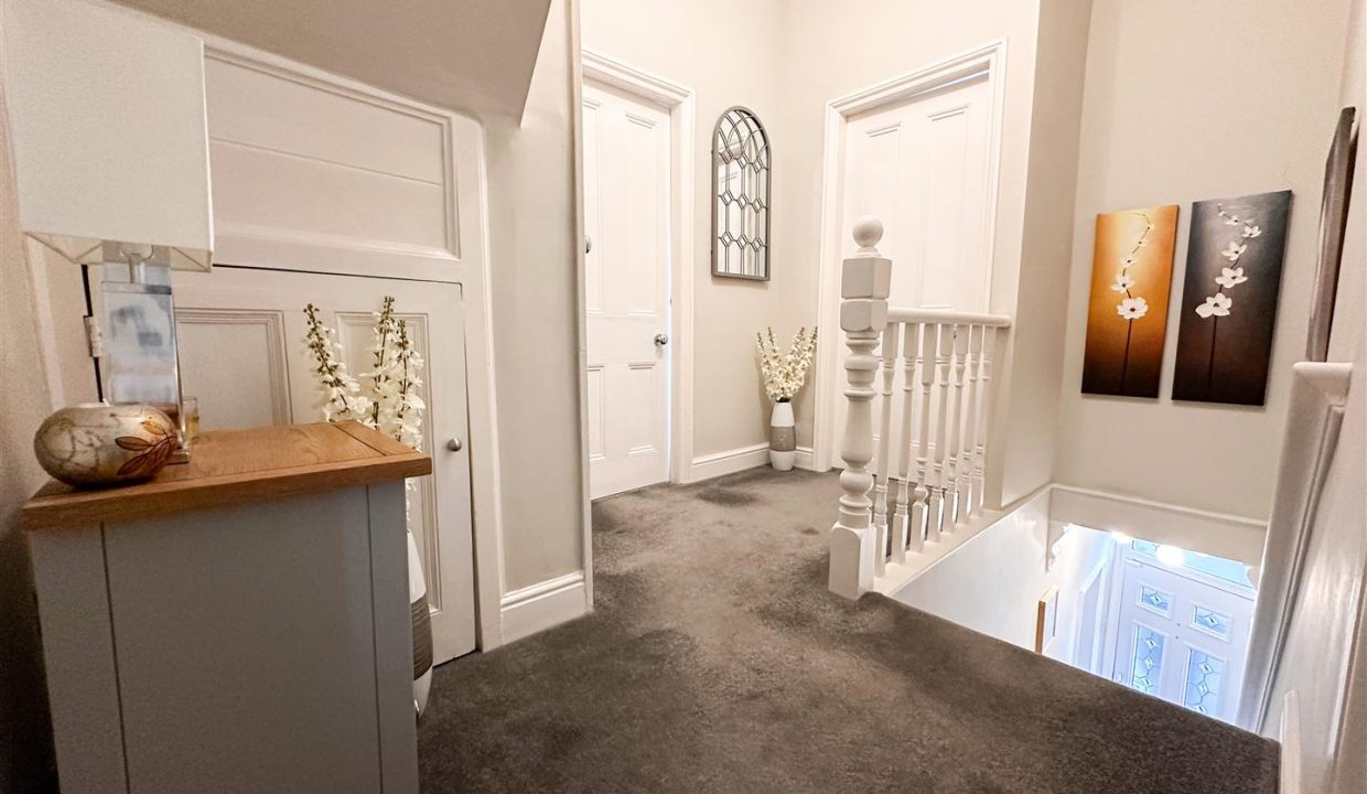 STAIRS TO THE FIRST FLOOR