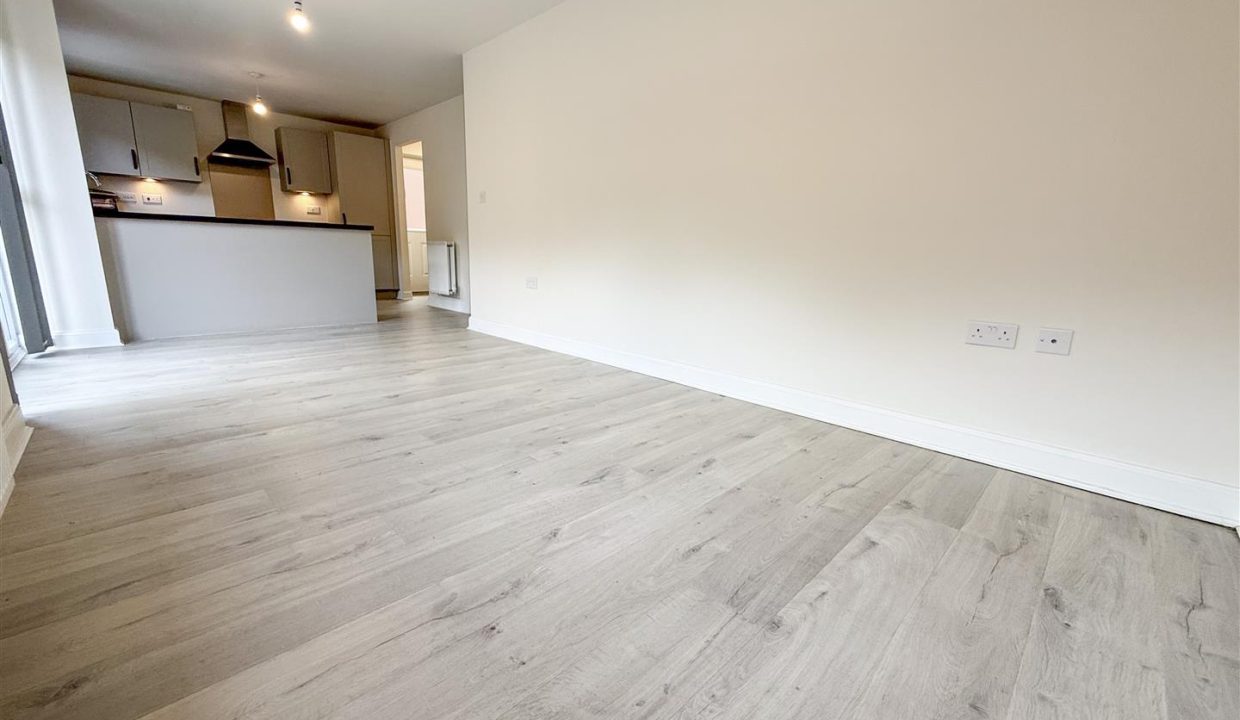 OPENPLAN KITCHEN DINING AND FAMILY ROOM