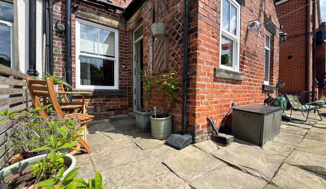PAVED REAR GARDEN
