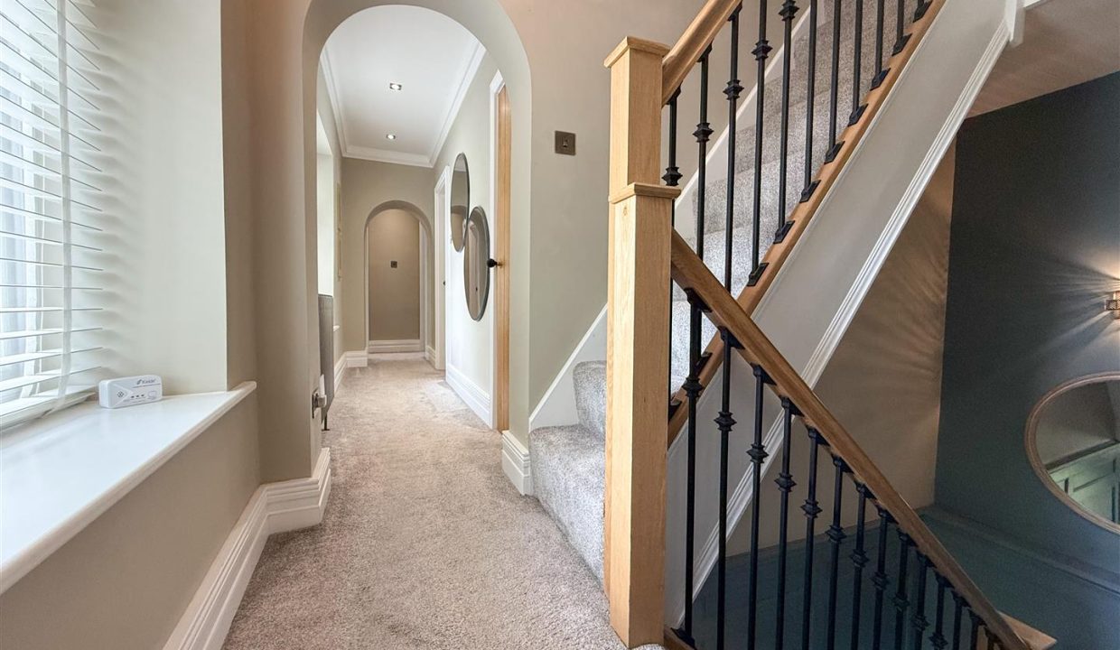 FIRST FLOOR LANDING AND STAIRS