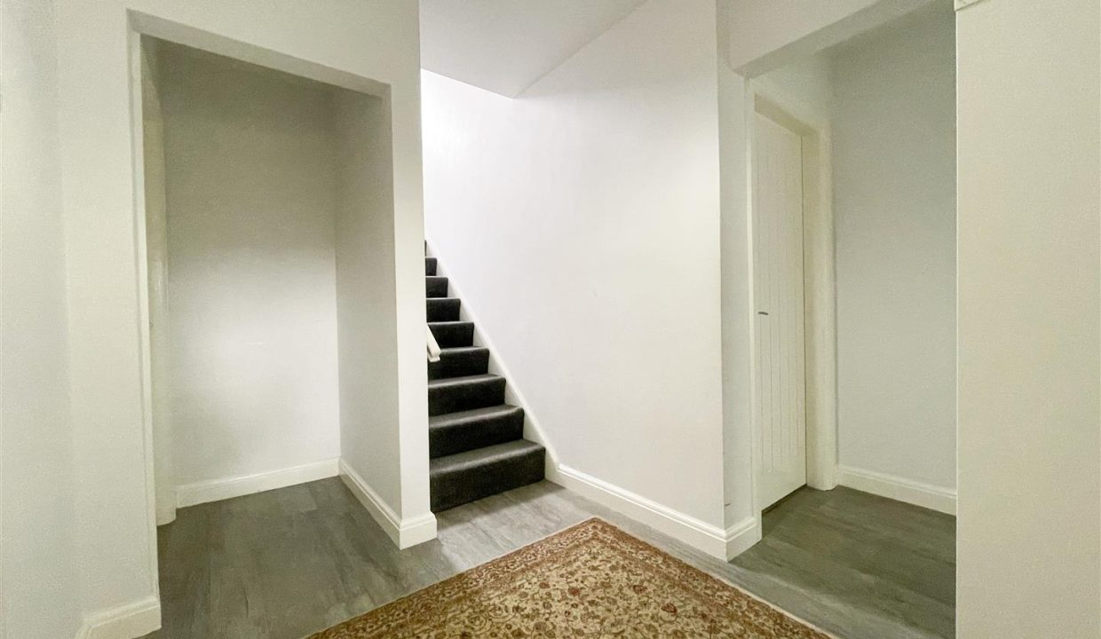 ENTRANCE HALLWAY