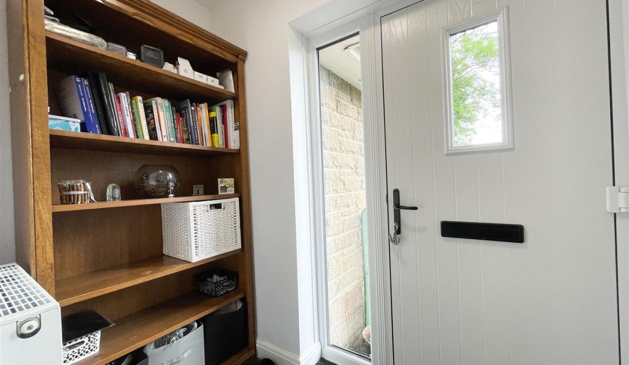 ENTRANCE PORCH