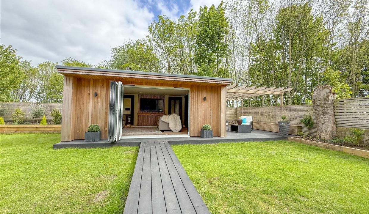 OUTBUILDING
