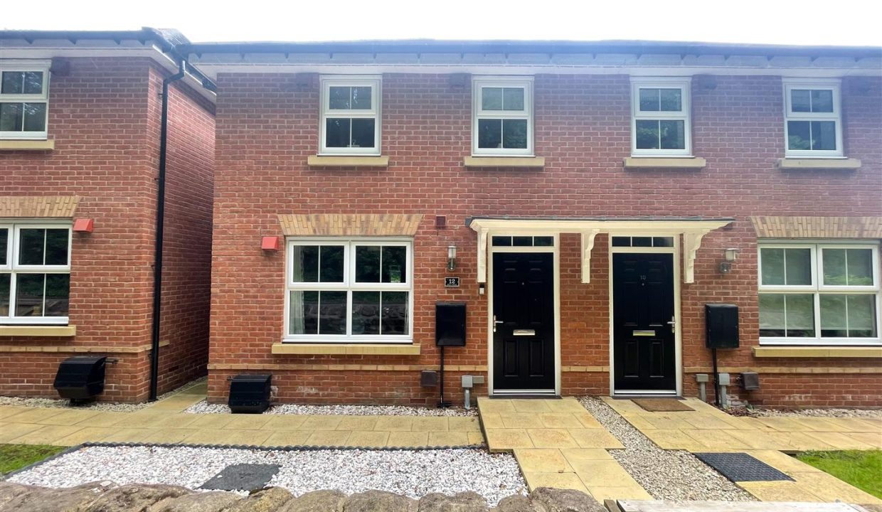 FRONT GARDEN & CAR PARK