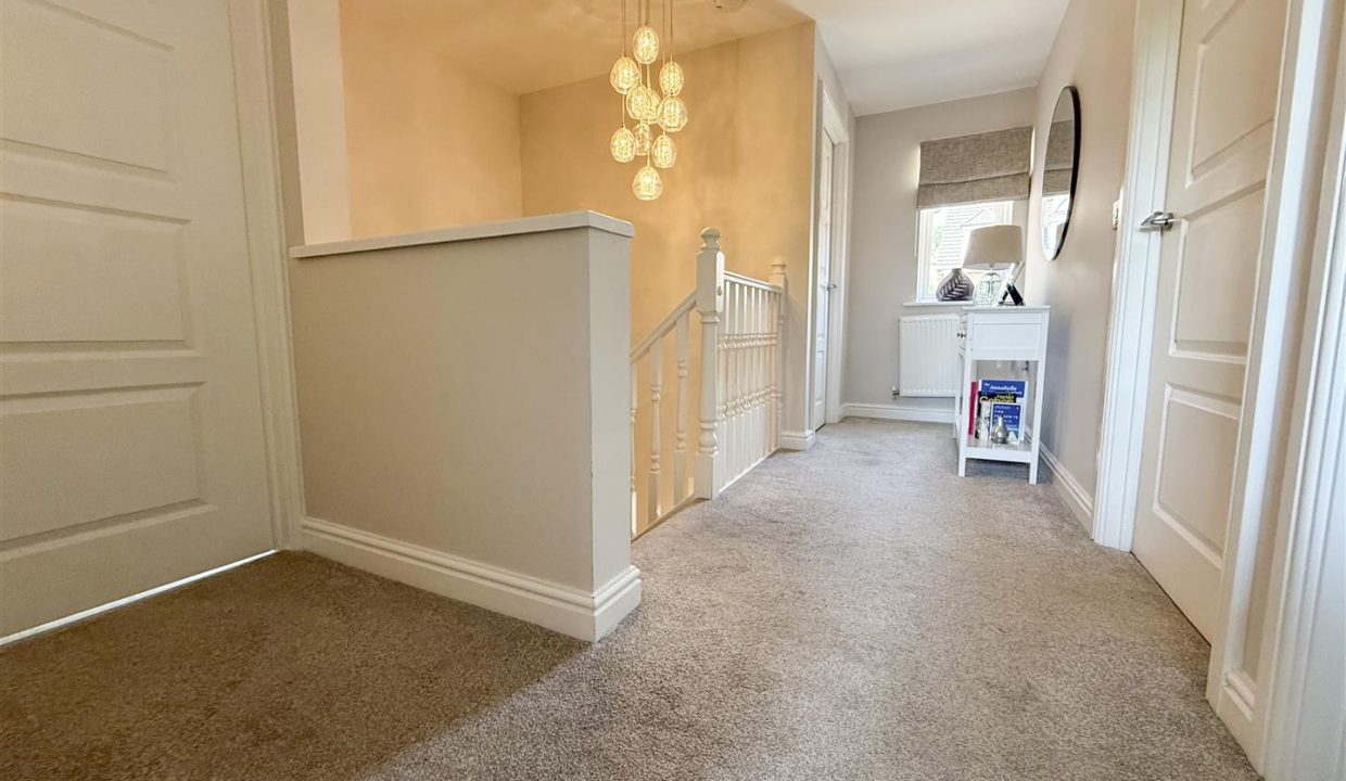 FIRST FLOOR LANDING AND STAIRS
