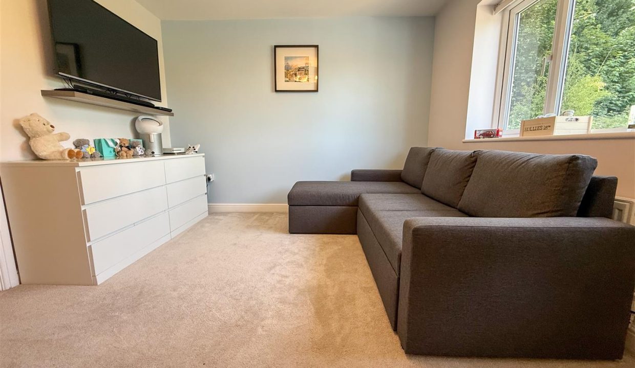 BEDROOM SIX