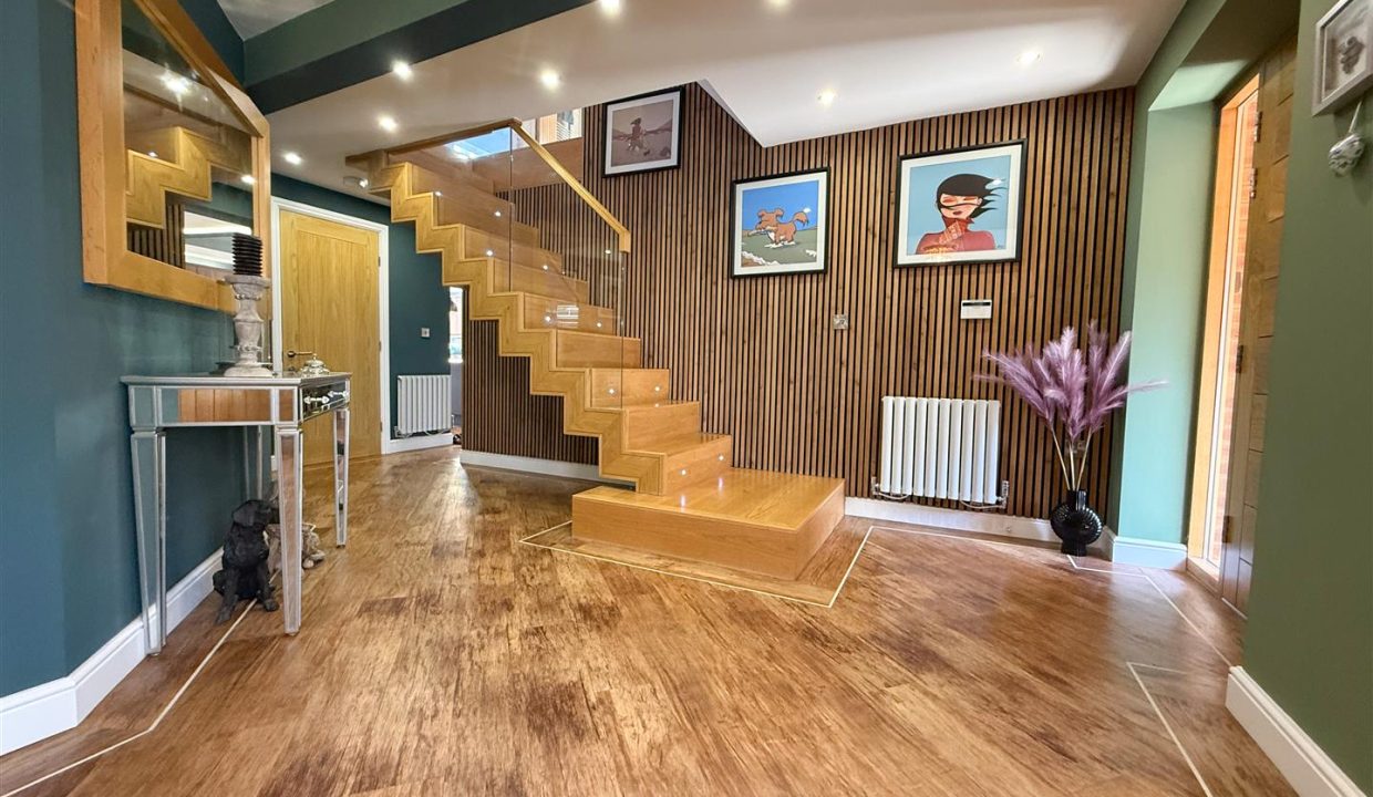 ENTRANCE HALLWAY