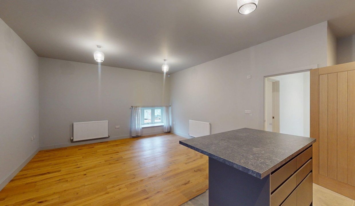 OPEN PLAN LIVING SPACE