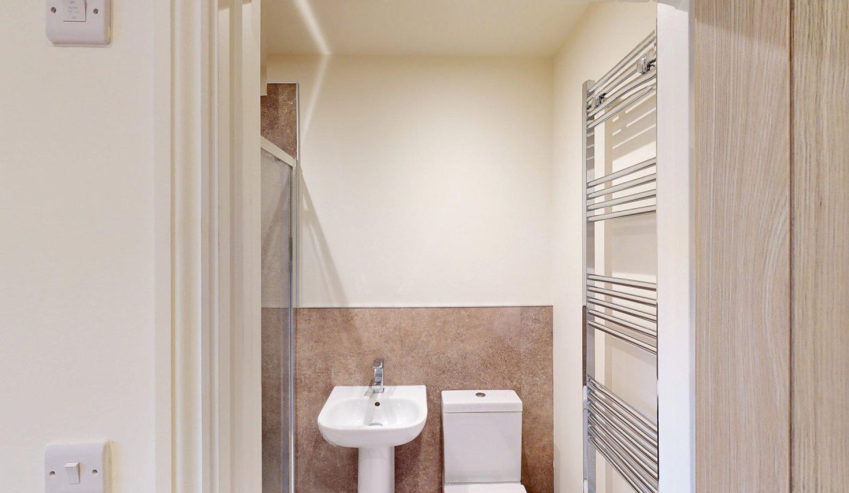 STYLISH EN-SUITE