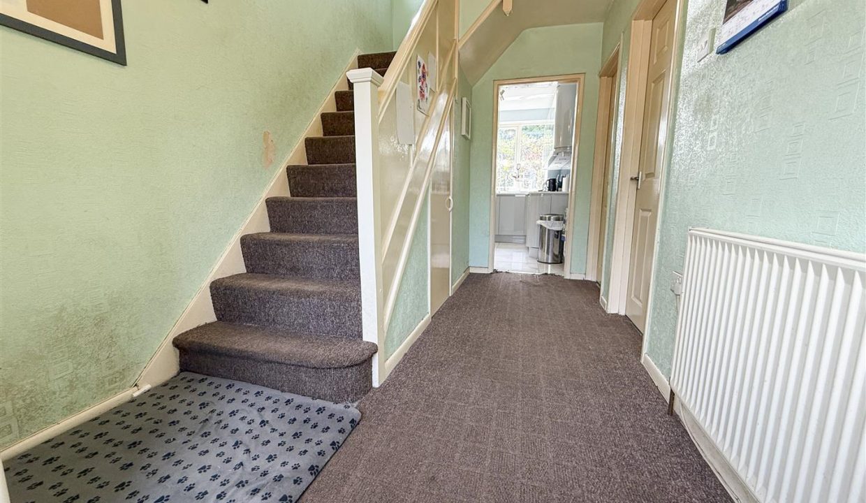 ENTRANCE HALLWAY