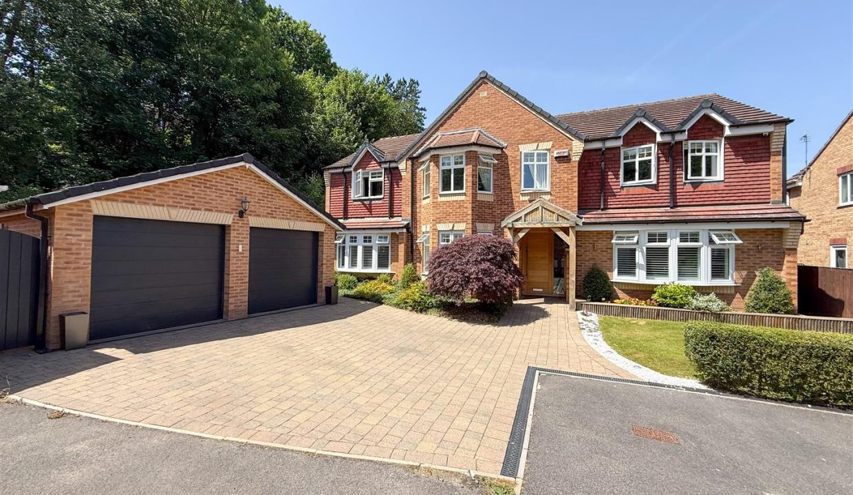 FRONT GARDEN AND DRIVE