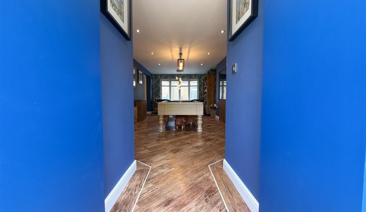 SUPERB GAMES ROOM