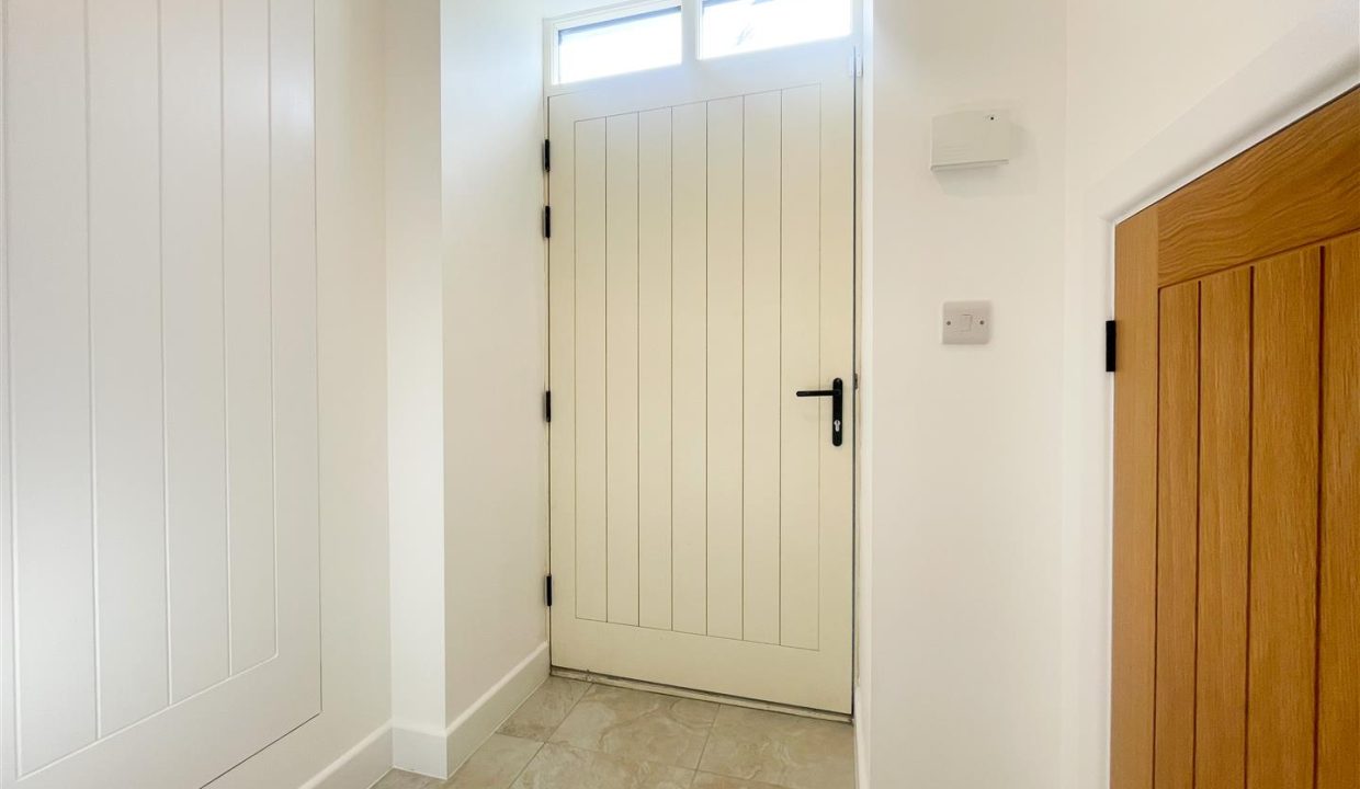 ENTRANCE PORCH