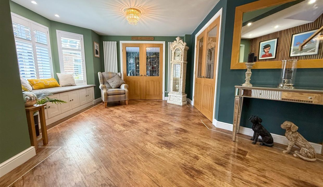 ENTRANCE HALLWAY