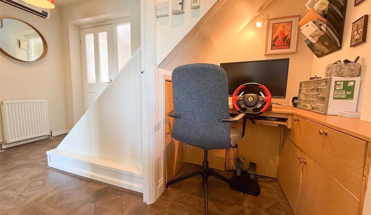UNDER STAIRS OFFICE AREA