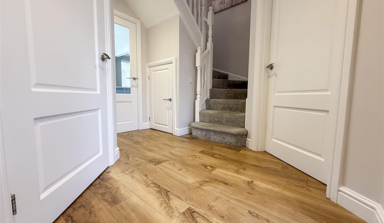 ENTRANCE HALLWAY
