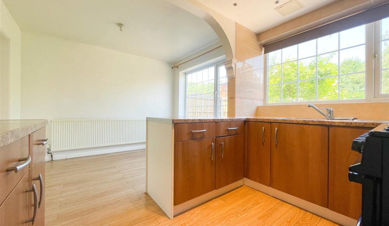 KITCHEN/ DINER