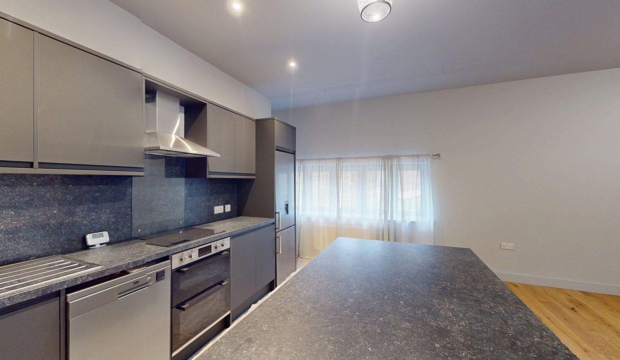 OPEN PLAN LIVING SPACE