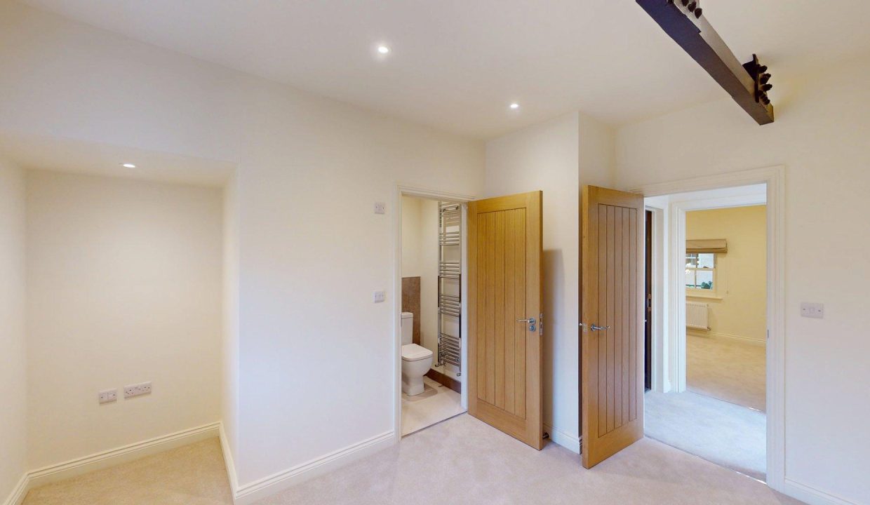 DOUBLE BEDROOM ONE