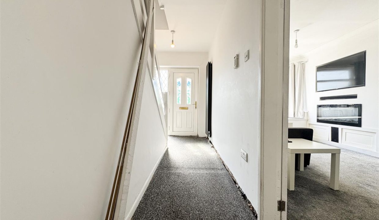 ENTRANCE HALLWAY