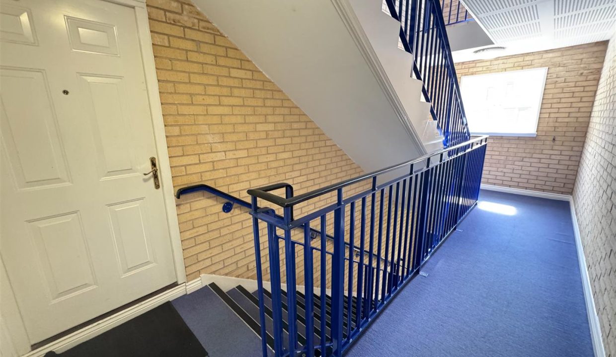 COMMUNAL HALLWAY