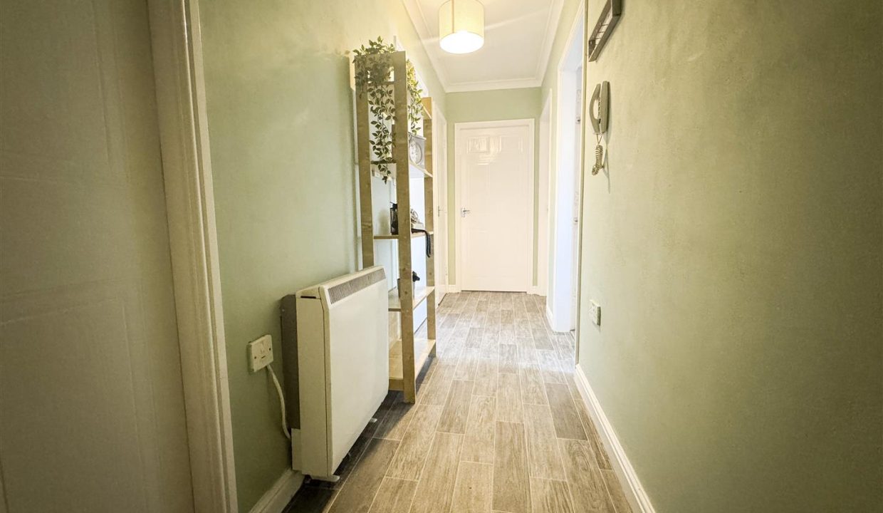 ENTRANCE HALLWAY