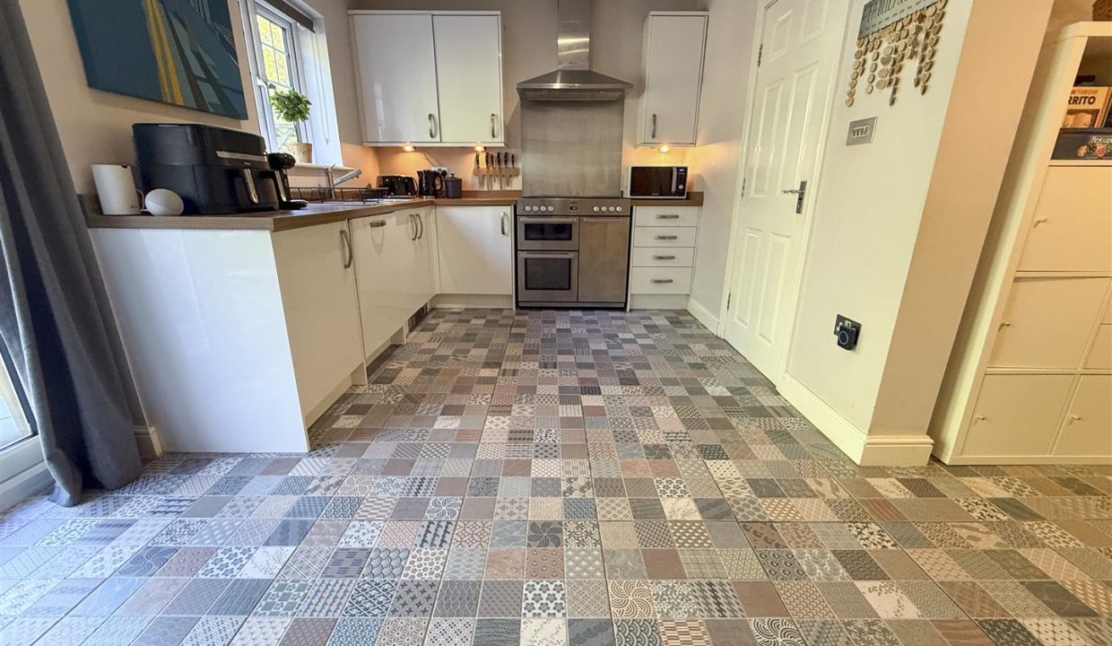 OPEN PLAN KITCHEN DINING ROOM