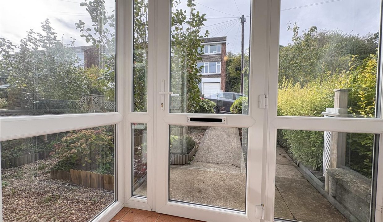 ENTRANCE PORCH