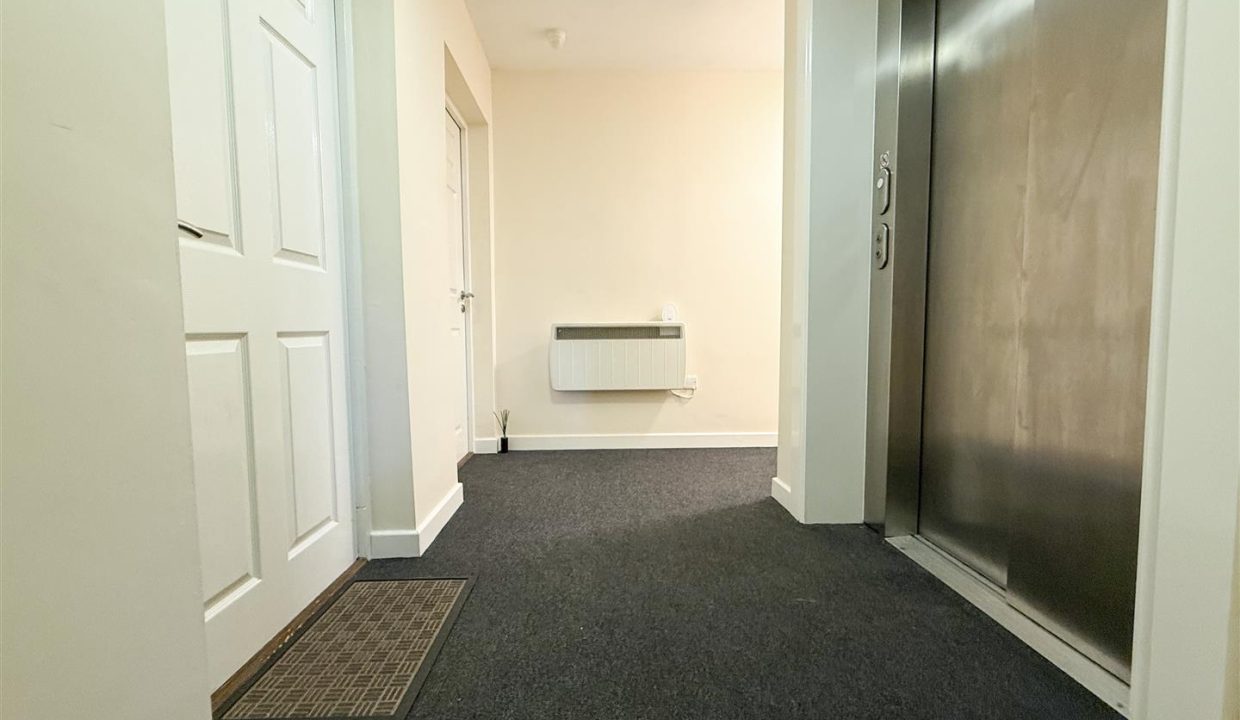 COMMUNAL ACCESS