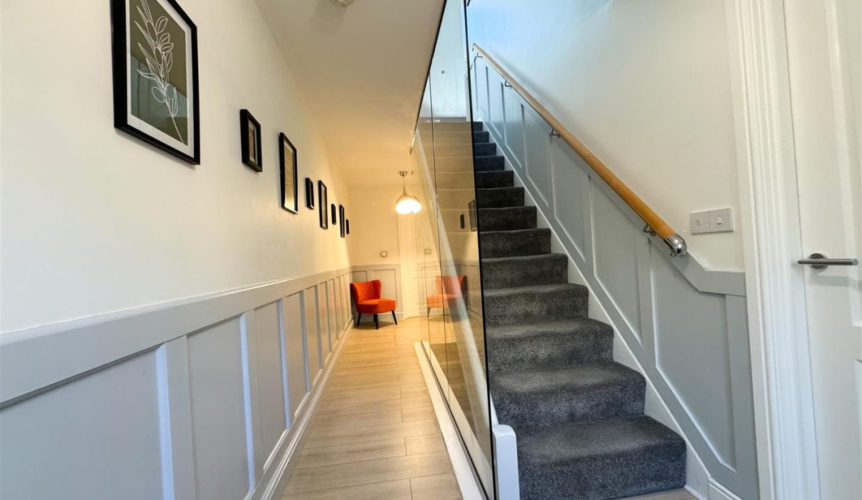 STAIRS & LANDING